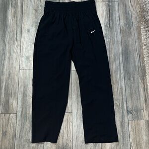 Nike women’s pants